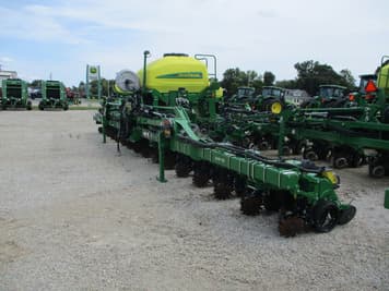 Main image John Deere DR16X