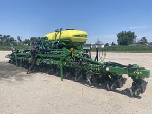 2021 John Deere 1725 Image