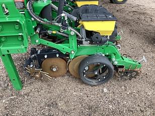 Main image John Deere 1725 11