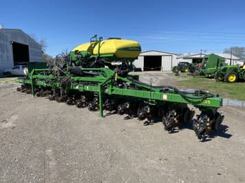 Main image John Deere 1725C