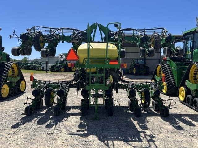 Image of John Deere 1725 equipment image 4