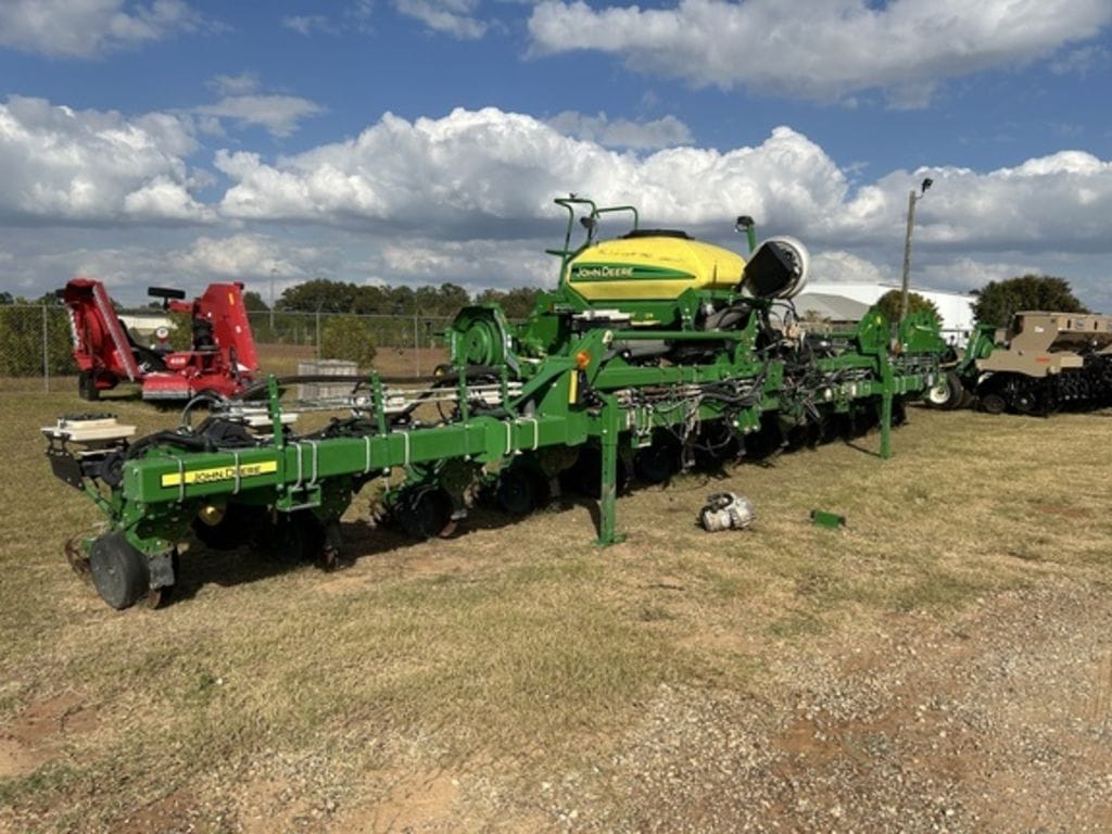 2021 John Deere 1725C Equipment Image0