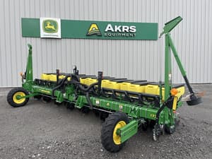 2021 John Deere 1735 Image