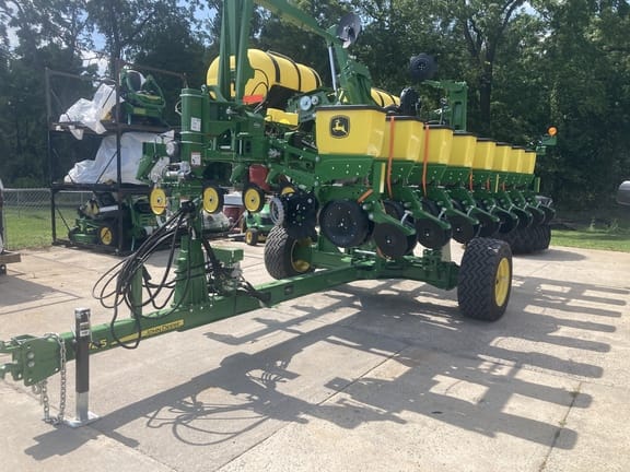 Main image John Deere 1745