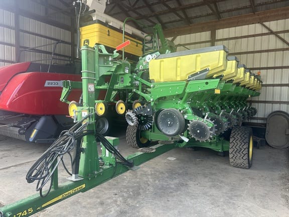 2021 John Deere 1745 Equipment Image0