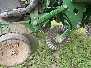 Main image John Deere 1775 5