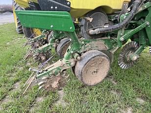 Main image John Deere 1775 6