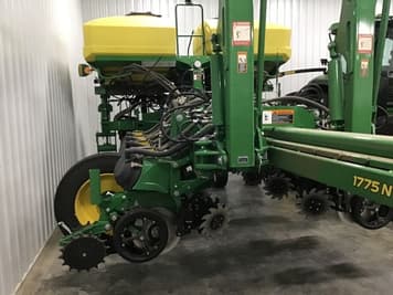 Main image John Deere 1775