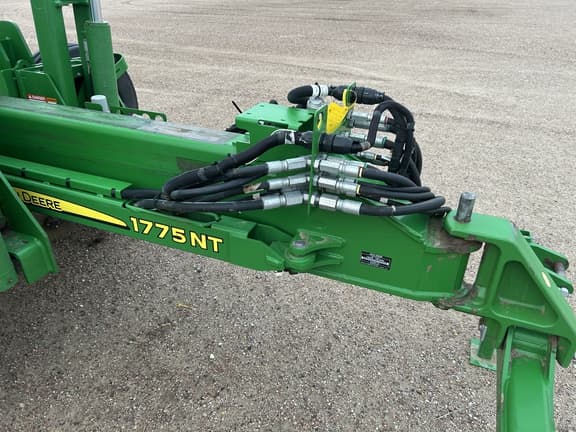 Image of John Deere 1775 equipment image 2