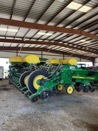 Main image John Deere 1775