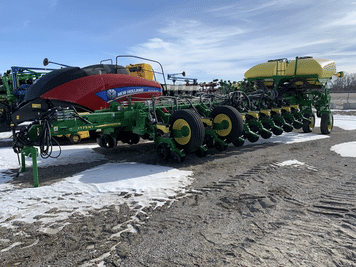 Main image John Deere 1775