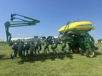 Main image John Deere 1775