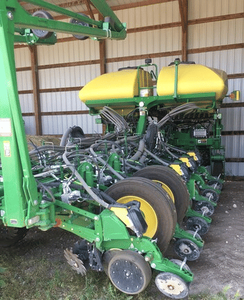 Main image John Deere 1775