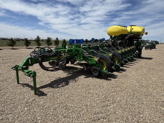 Main image John Deere 1775