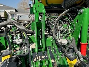 Main image John Deere 1775 11