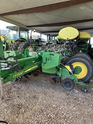 Image of John Deere 1775 equipment image 2