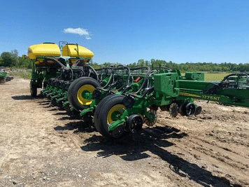 Main image John Deere 1775