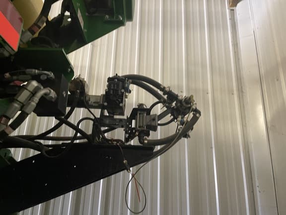 Image of John Deere 1775 equipment image 2