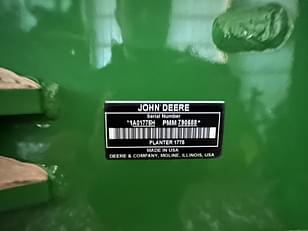 Main image John Deere 1775 1