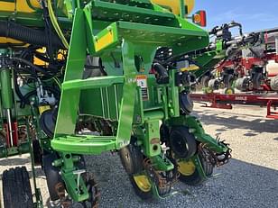 Main image John Deere 1775 18