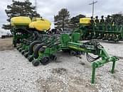 Thumbnail image John Deere 1775 1