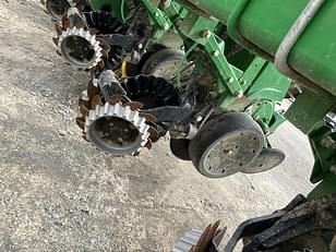 Main image John Deere 1775 6