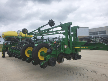 Main image John Deere 1775