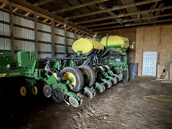 Image of John Deere 1775 Primary image