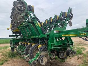 2021 John Deere 1795 Equipment Image0