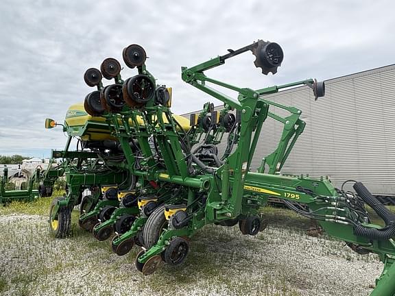 Image of John Deere 1795 Primary image