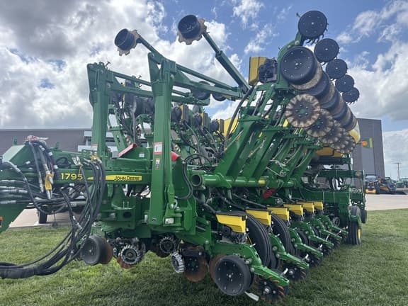 Image of John Deere 1795 Primary image