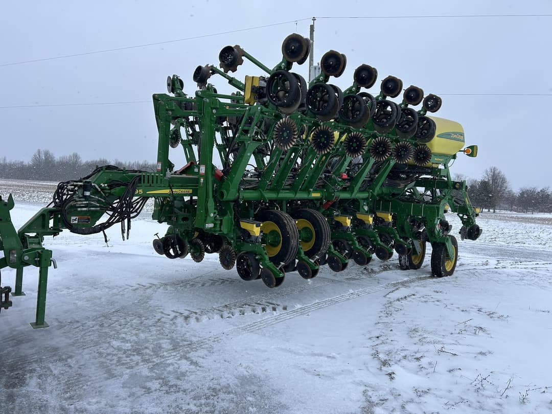 Image of John Deere 1795 Primary image