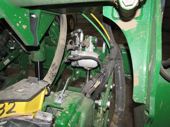 Image of John Deere 1795 equipment image 1