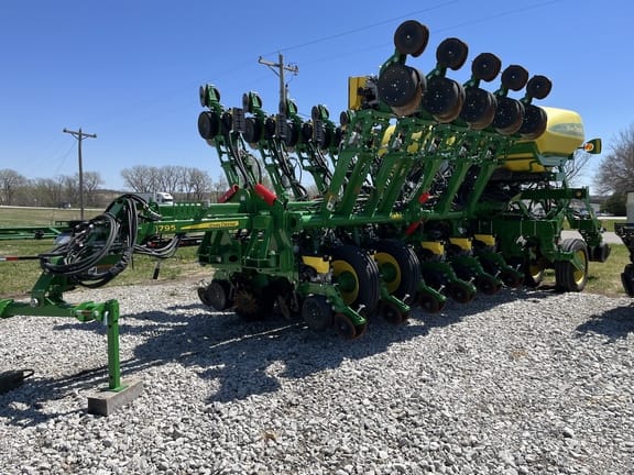 Main image John Deere 1795