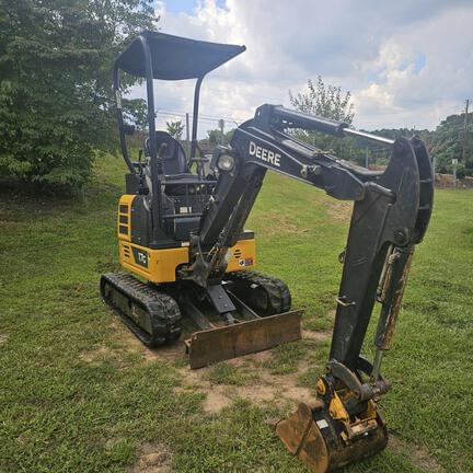 Image of John Deere 17G Primary image