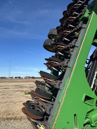 Image of John Deere 1890 equipment image 4