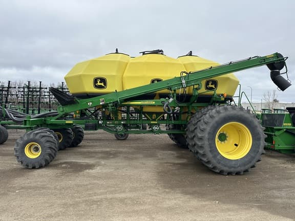 Image of John Deere 1890 equipment image 4