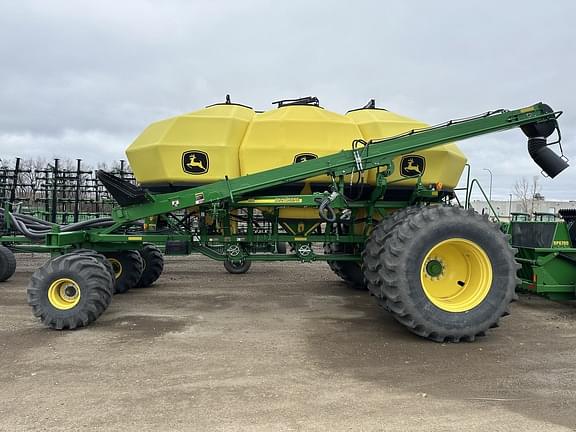 Image of John Deere 1890 equipment image 2