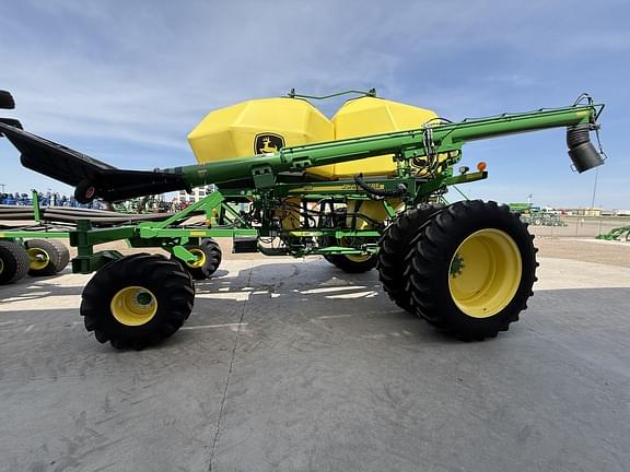 Image of John Deere 1890 equipment image 4