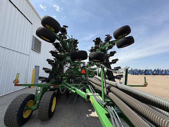 Image of John Deere 1890 equipment image 2