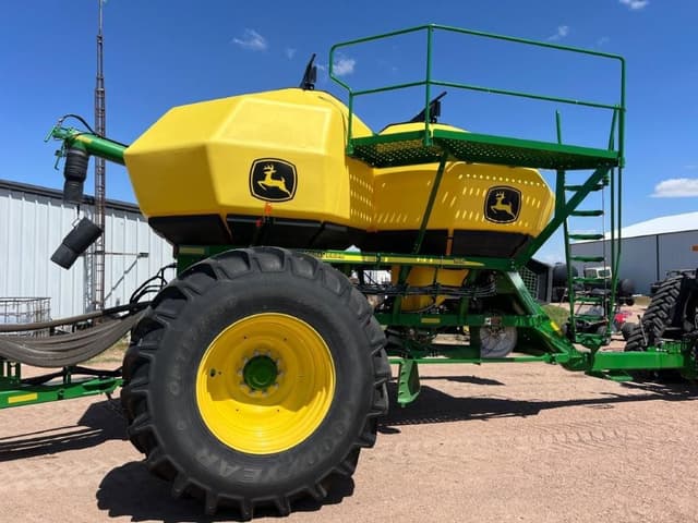 Image of John Deere 1890 equipment image 3