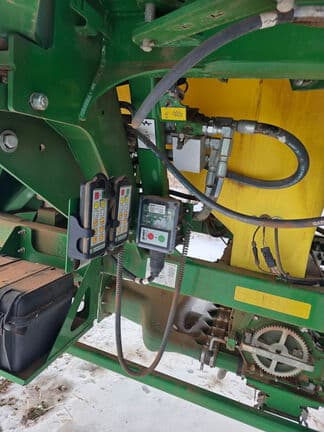 Image of John Deere 1890 equipment image 4