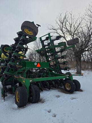 2021 John Deere 1890 Equipment Image0