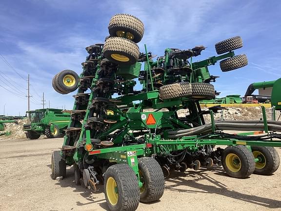 Image of John Deere 1890 equipment image 3
