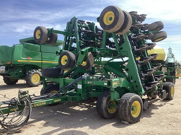 Image of John Deere 1890 equipment image 2