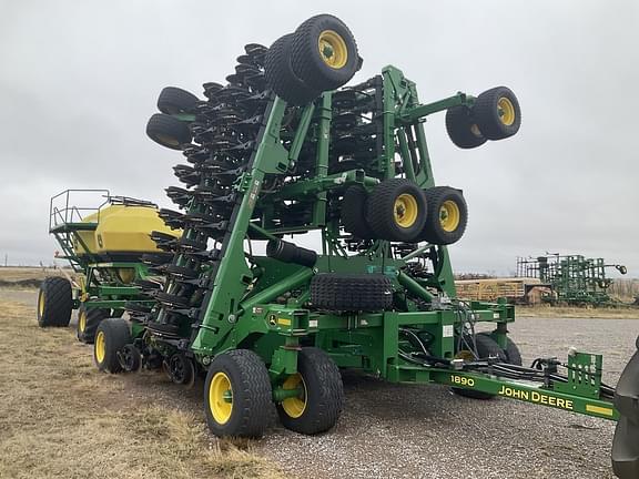 Image of John Deere 1890 equipment image 2