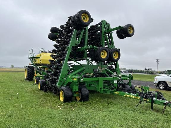 Image of John Deere 1890 Primary image