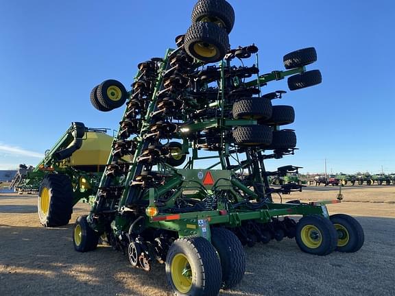 Image of John Deere 1890 equipment image 2