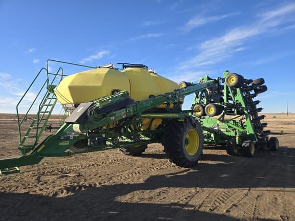 Image of John Deere 1890 equipment image 2