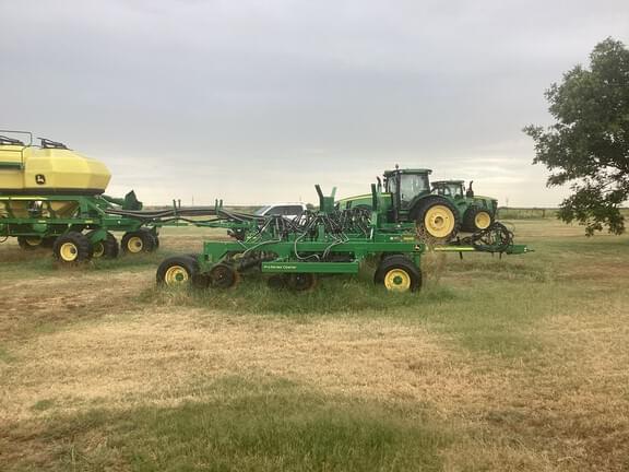 Image of John Deere 1890 equipment image 2